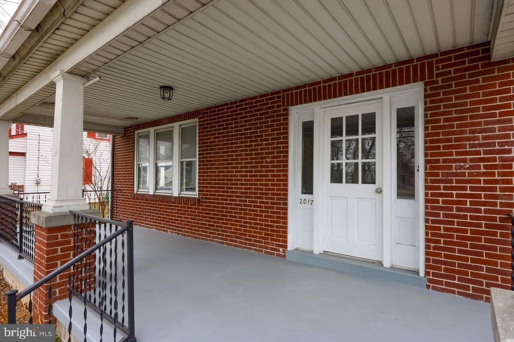 Photo of 2017 Old Philadelphia Pike, SMOKETOWN, PA 17576 (MLS # PALA2087034)