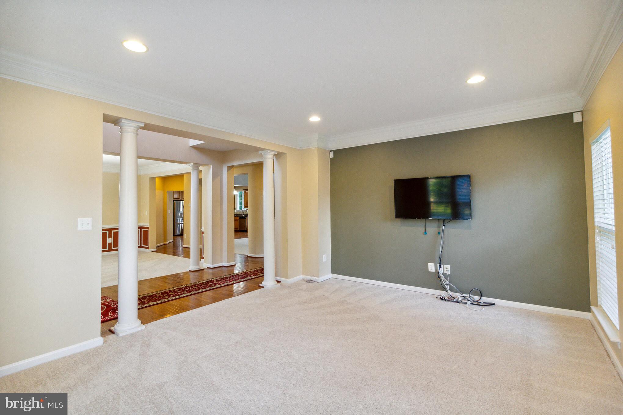 CASCADE OVERLOOK - Residential