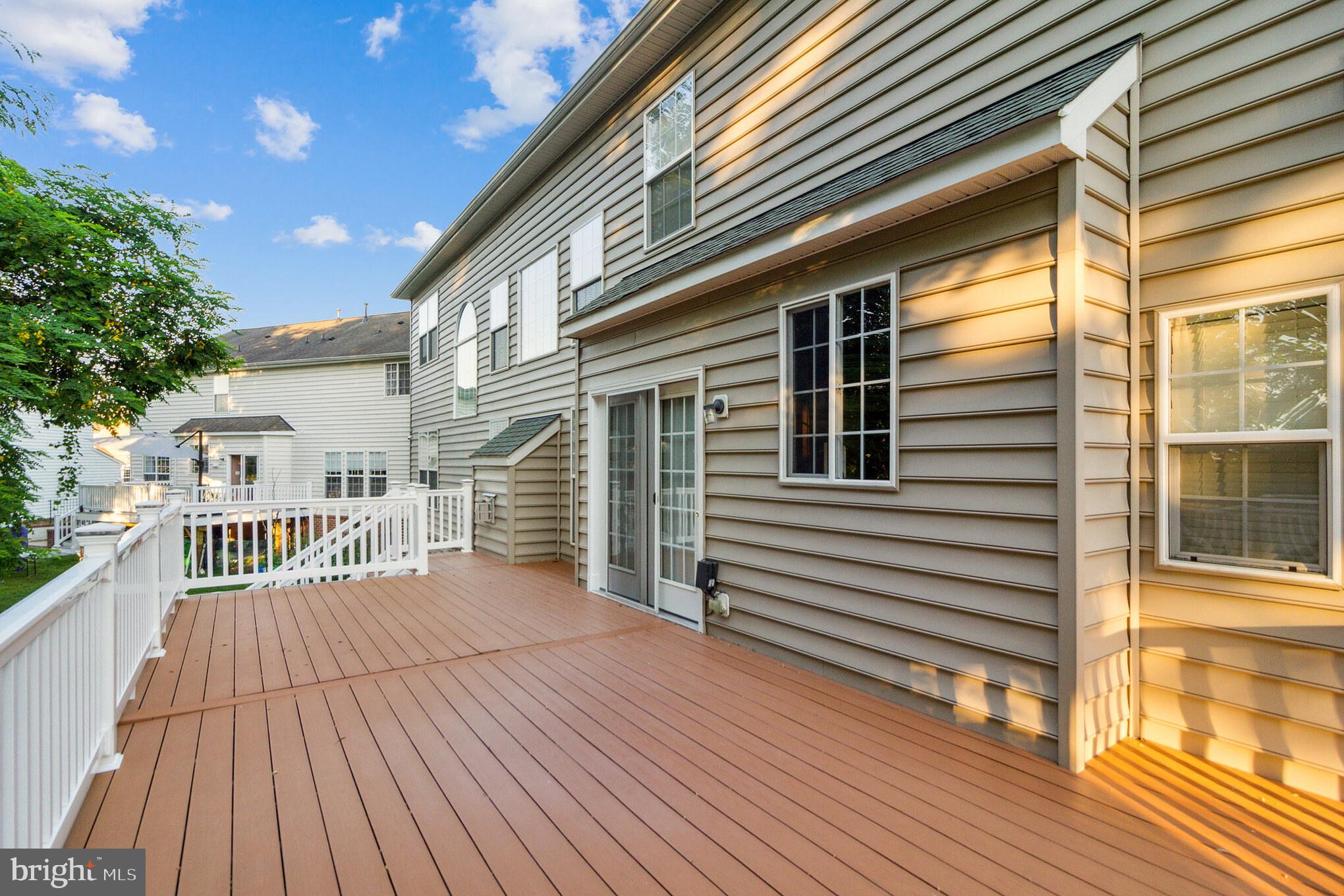 CASCADE OVERLOOK - Residential