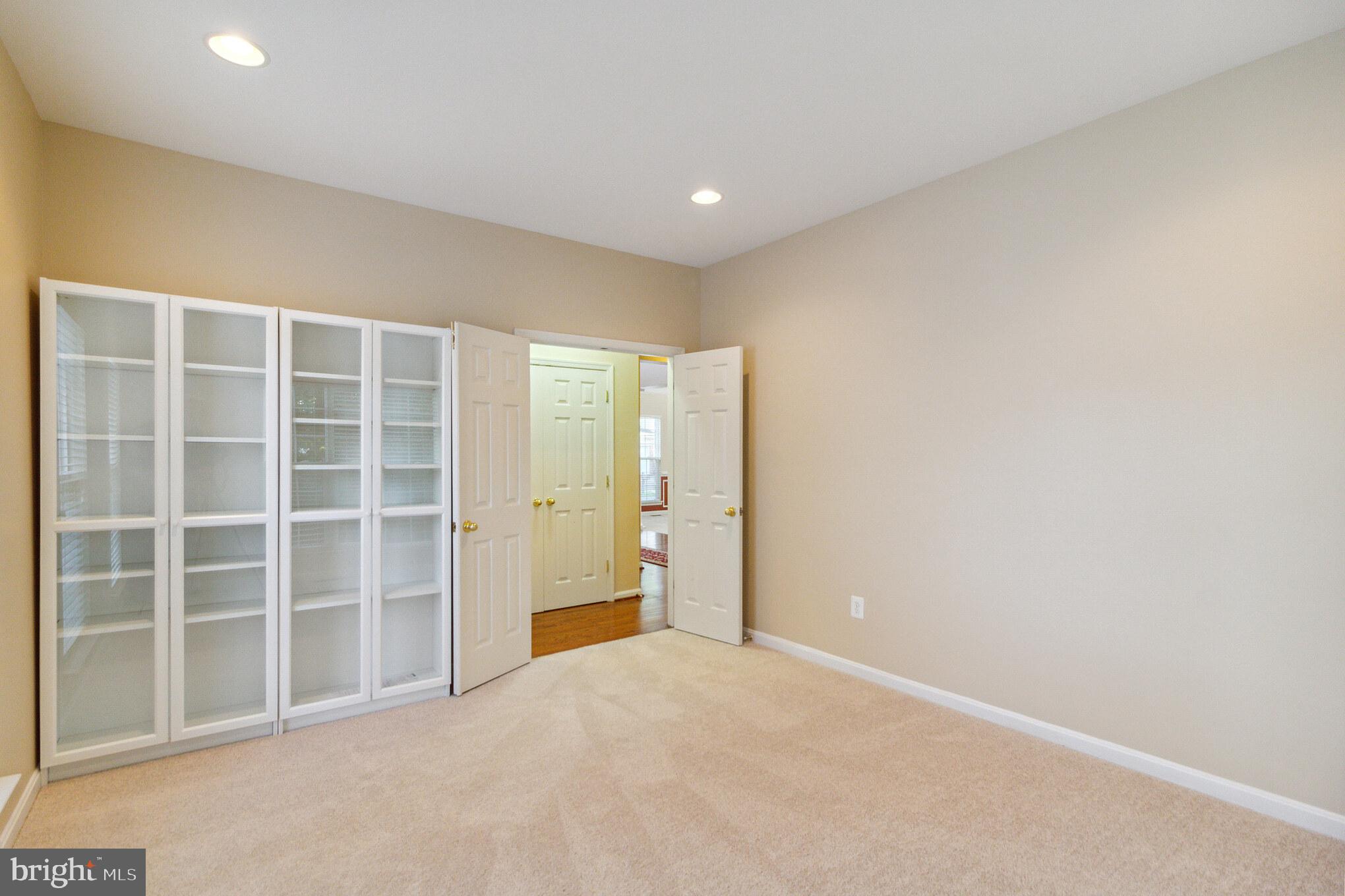 CASCADE OVERLOOK - Residential