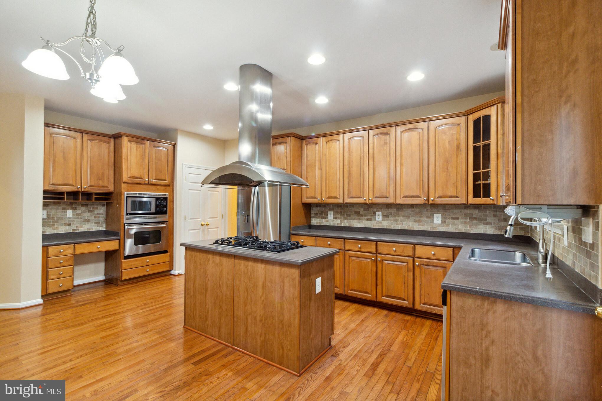 CASCADE OVERLOOK - Residential