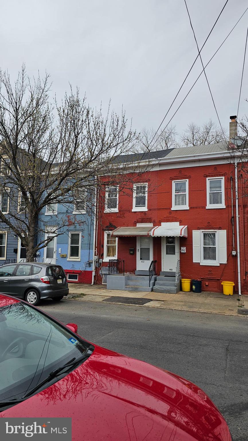 410 WASHINGTON STREET