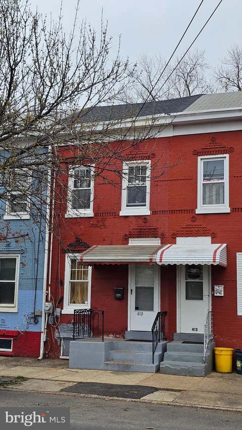 Townhouse For Sale - 410 Washington Street<br/> TRENTON, NJ 08611
