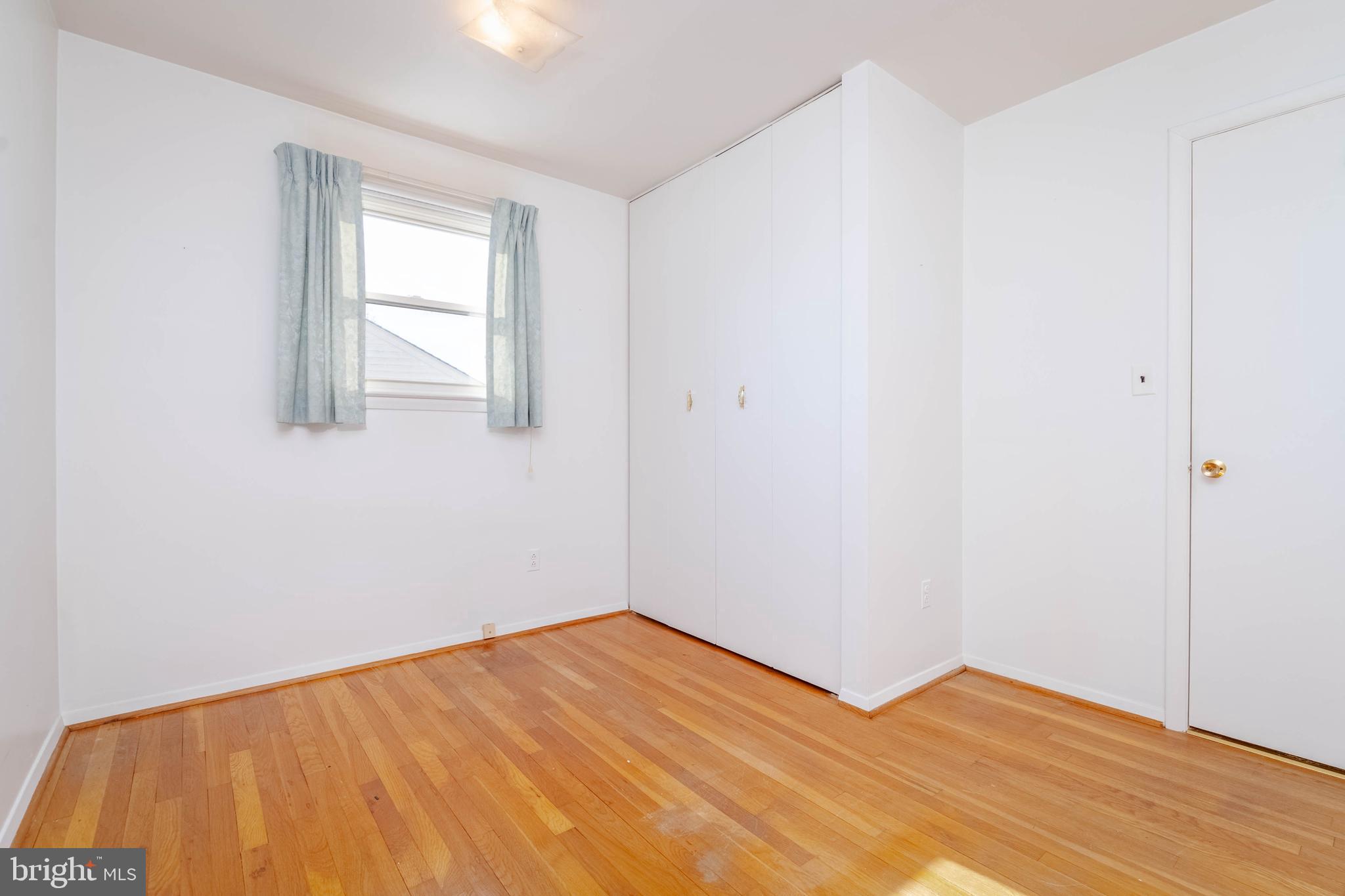 LODGE FOREST MANOR - Residential