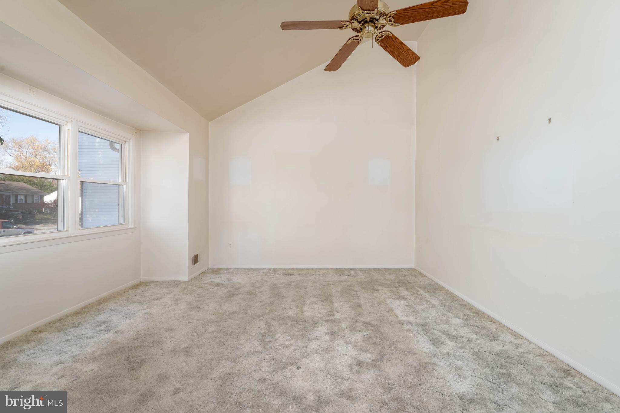 LODGE FOREST MANOR - Residential