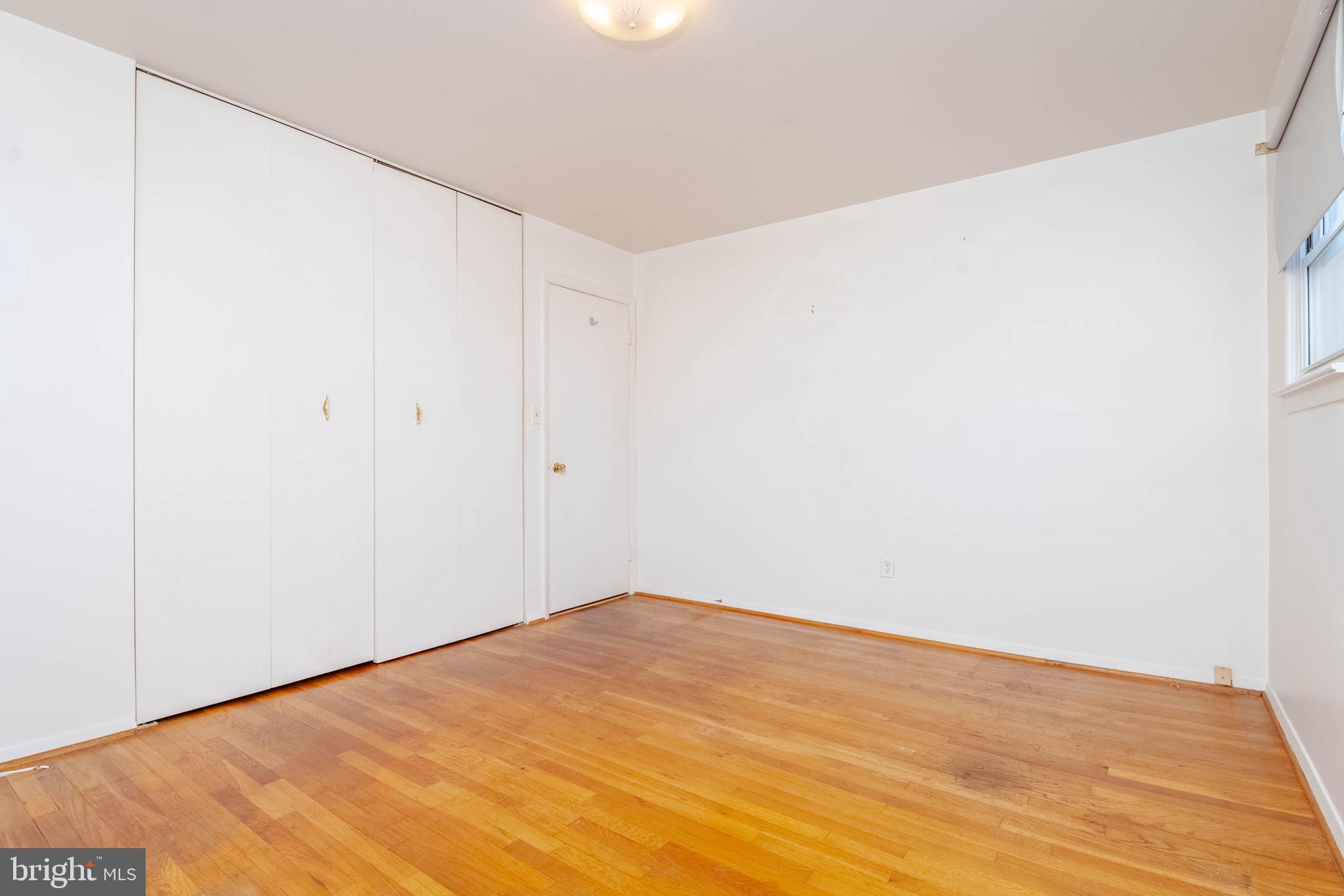 LODGE FOREST MANOR - Residential