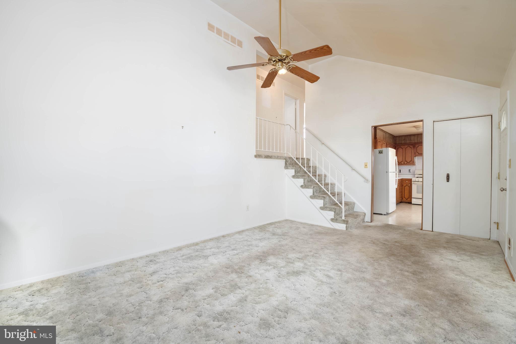 LODGE FOREST MANOR - Residential