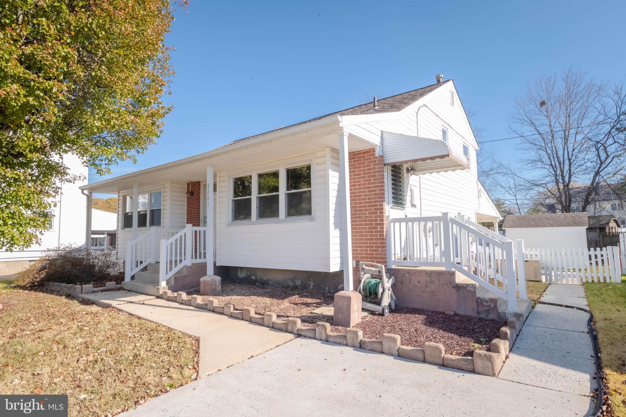 LODGE FOREST MANOR - Residential