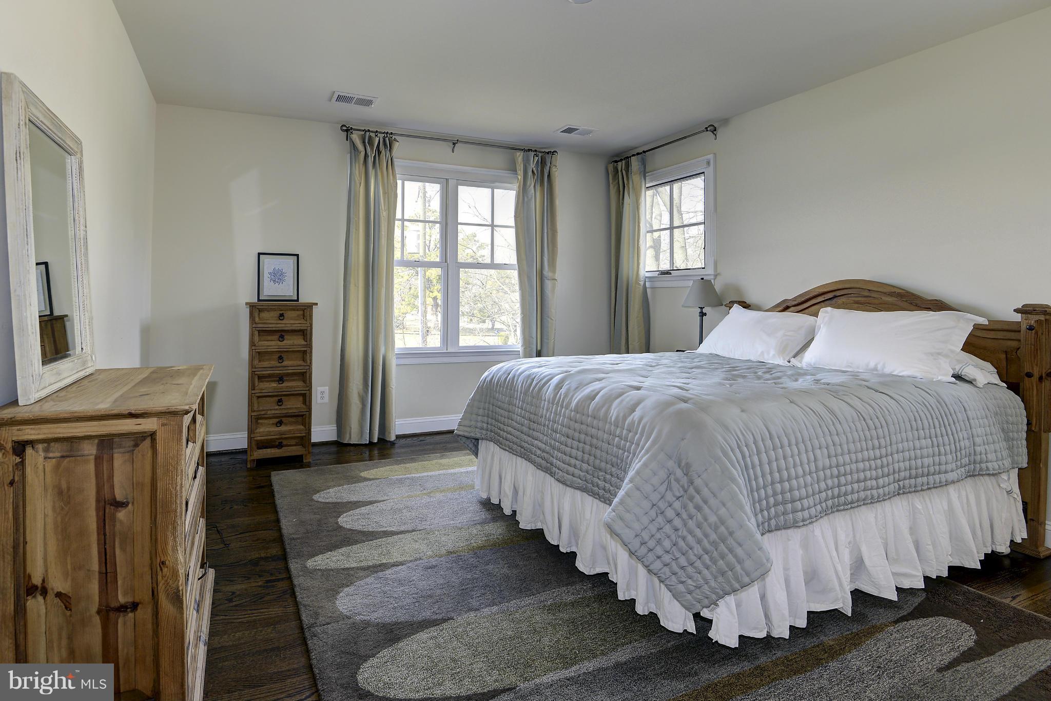 WEST MC LEAN - Residential