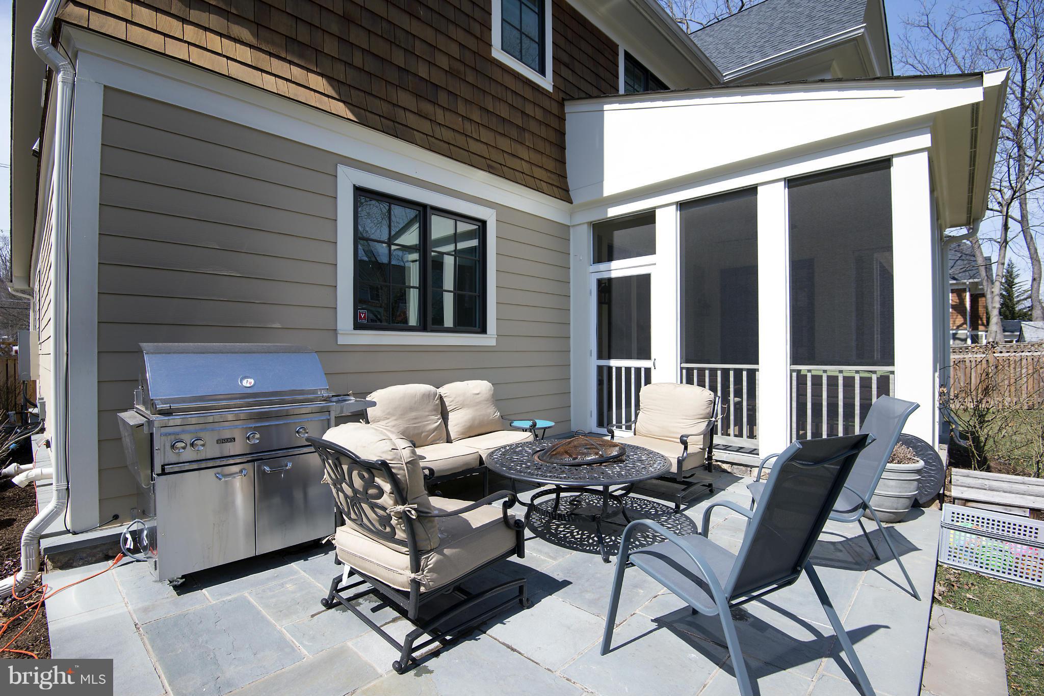 WEST MC LEAN - Residential