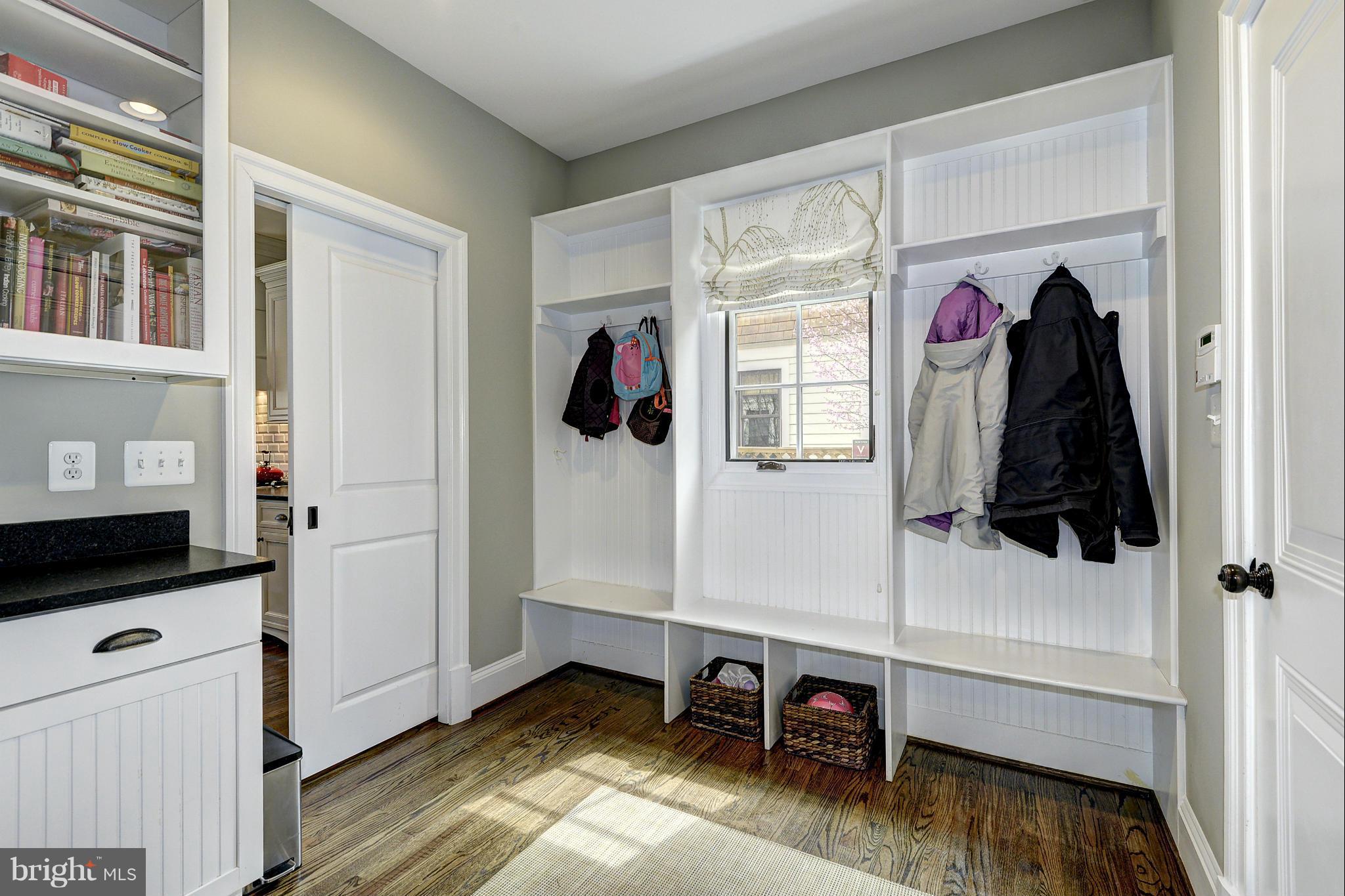 WEST MC LEAN - Residential