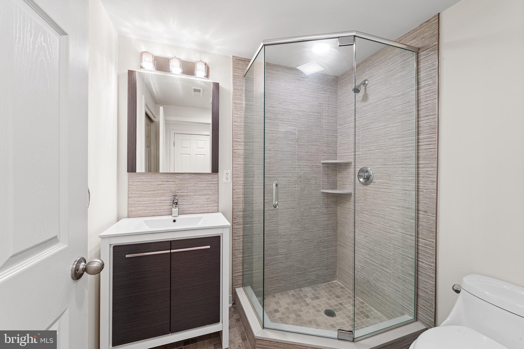 FRANCISVILLE - Residential Lease