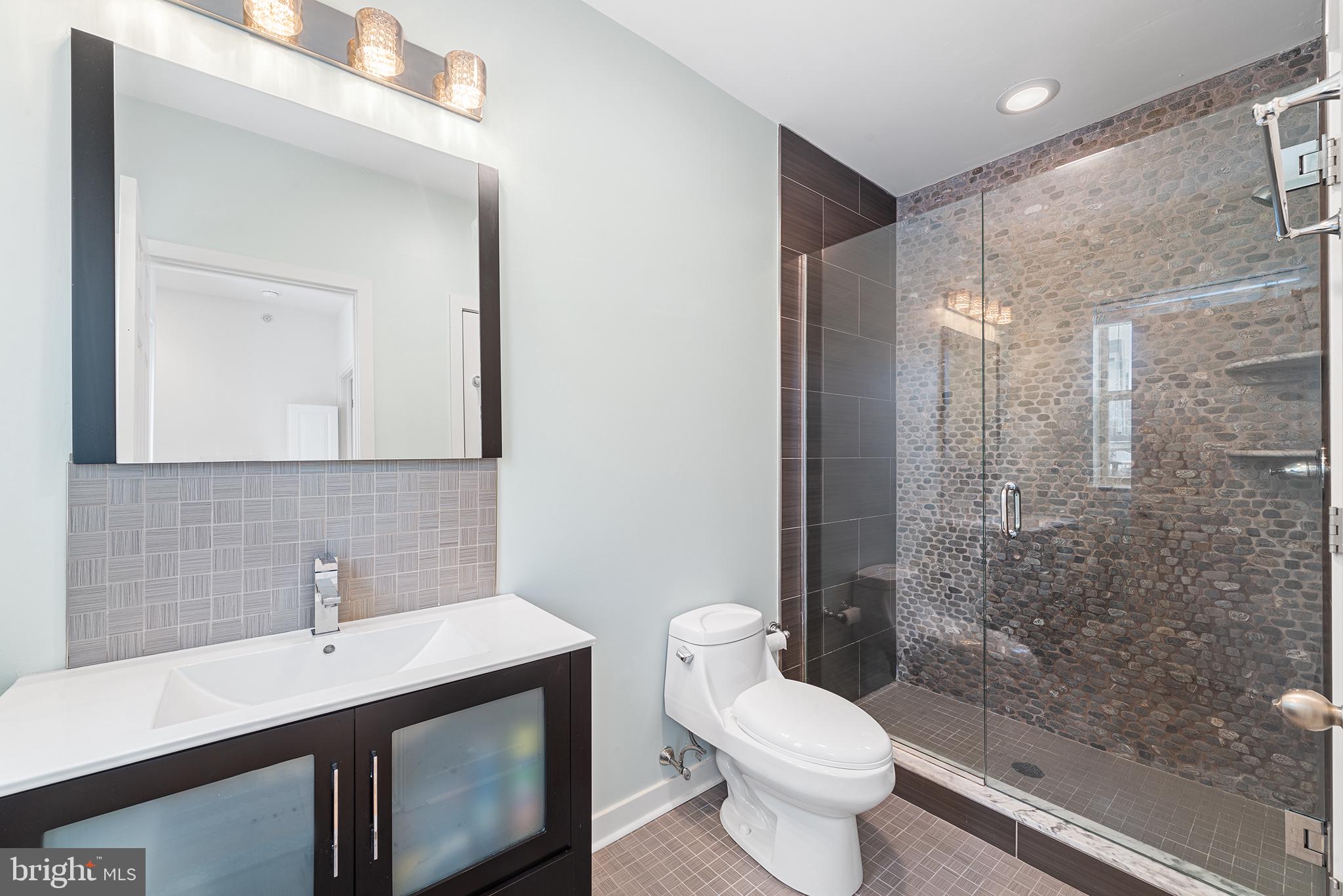 FRANCISVILLE - Residential Lease