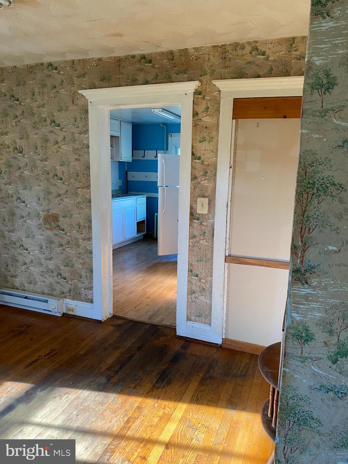 SUMMIT POINT - Residential