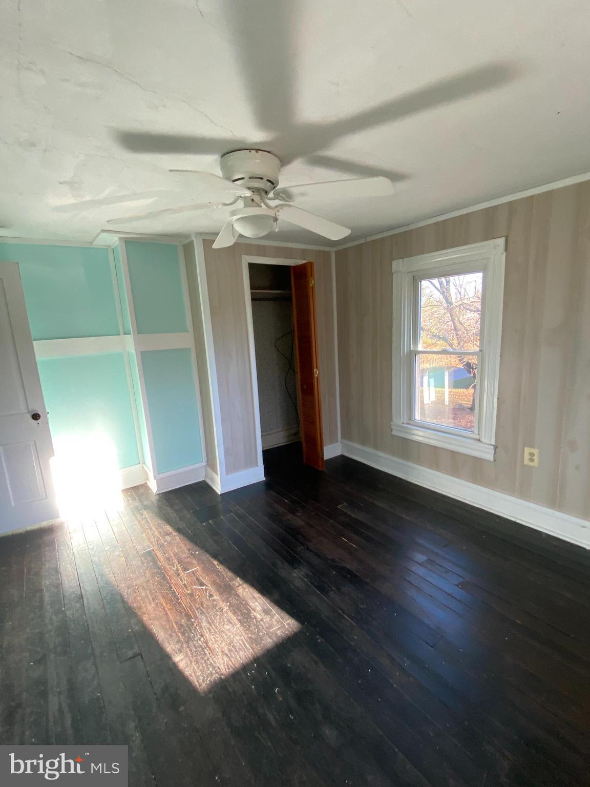 SUMMIT POINT - Residential