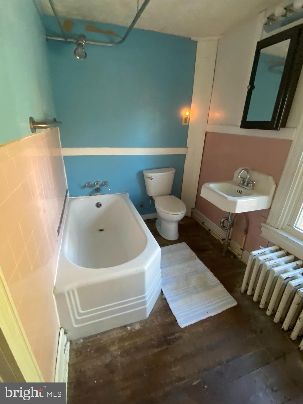 SUMMIT POINT - Residential