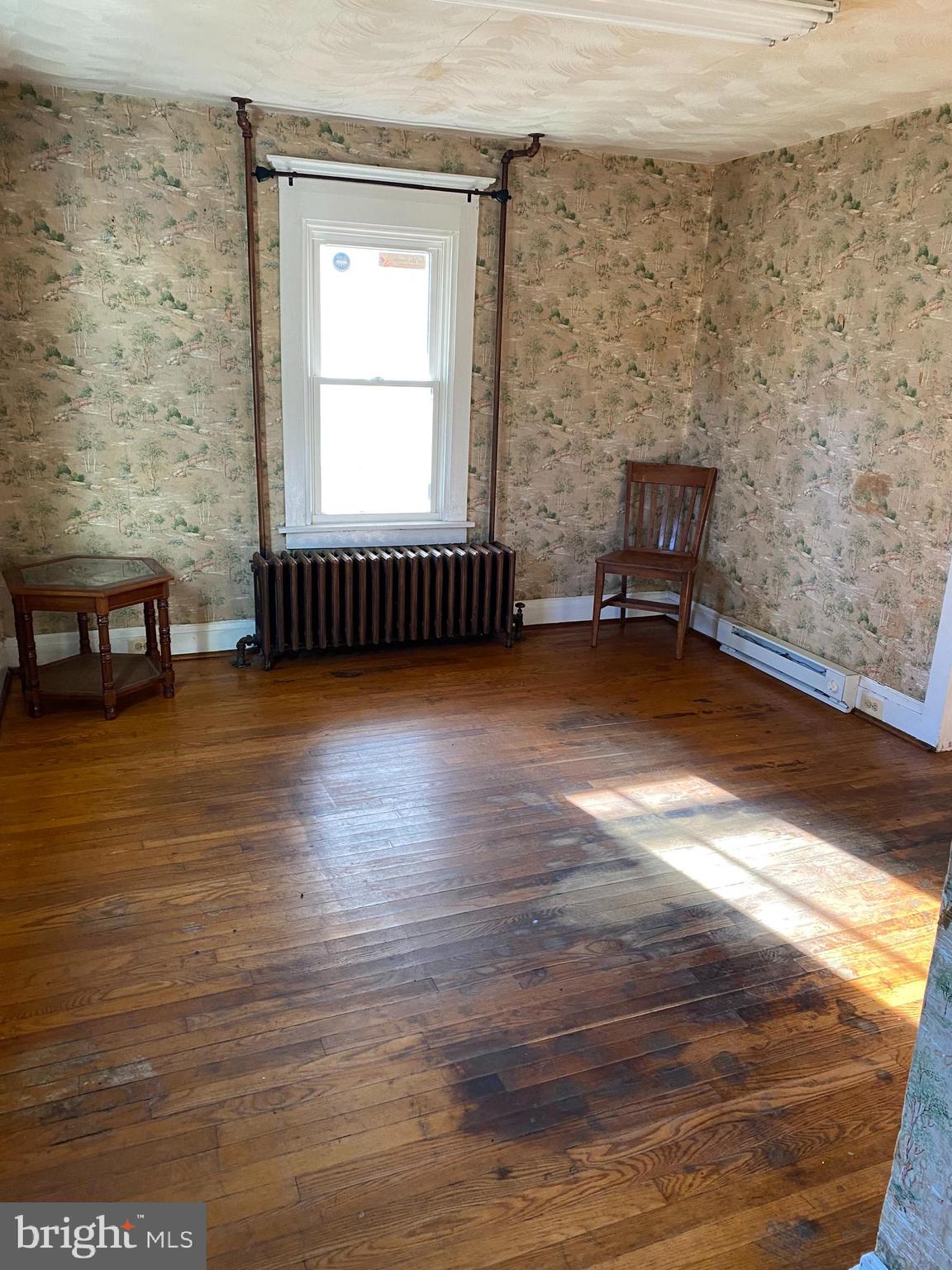 SUMMIT POINT - Residential