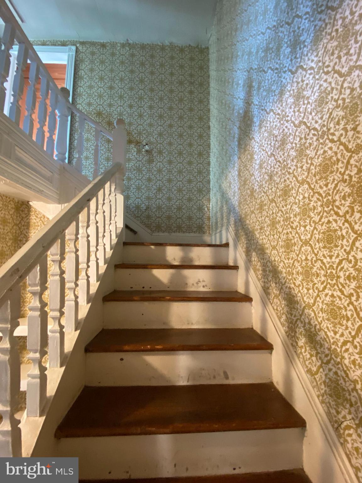 SUMMIT POINT - Residential