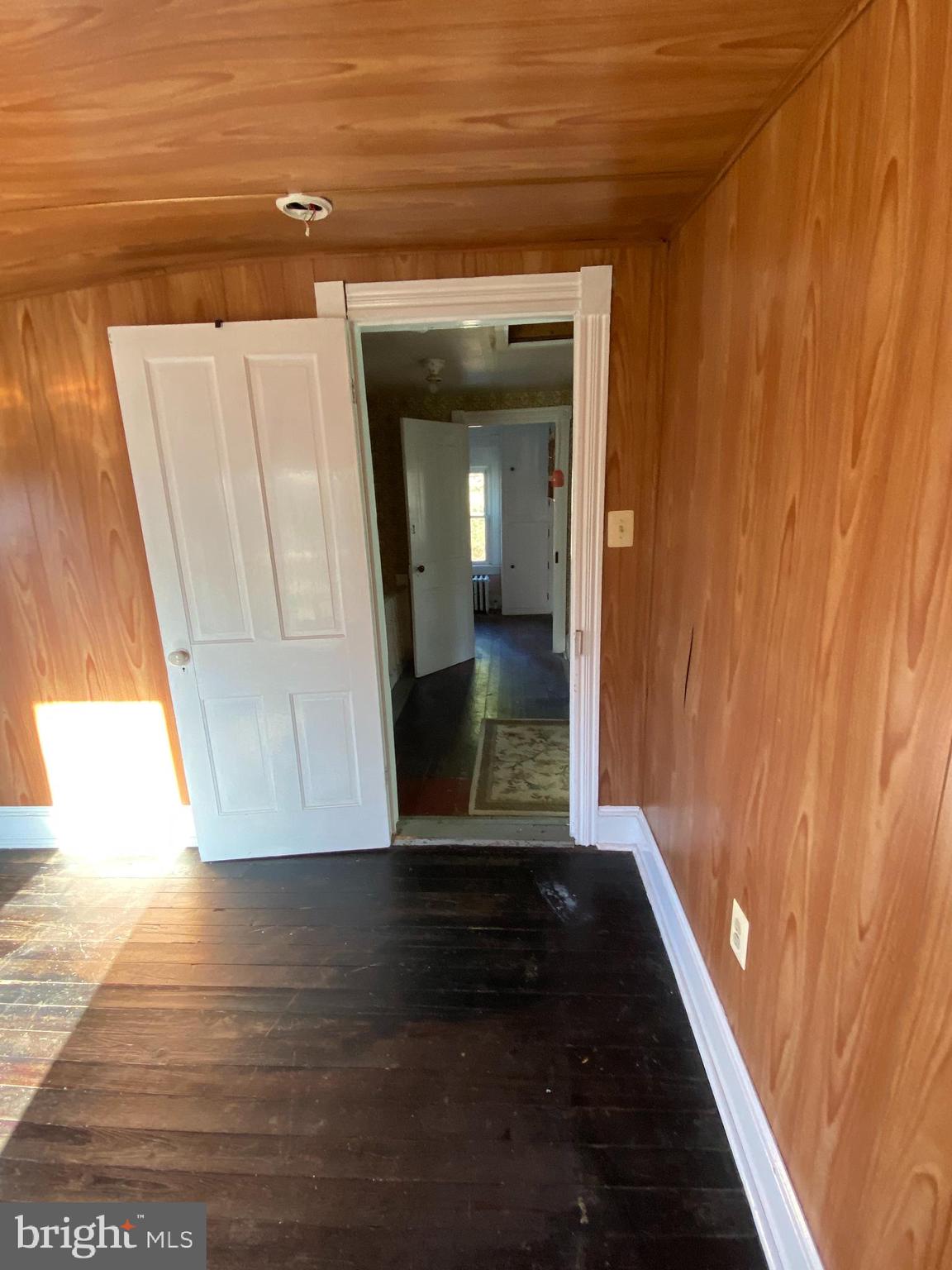 SUMMIT POINT - Residential