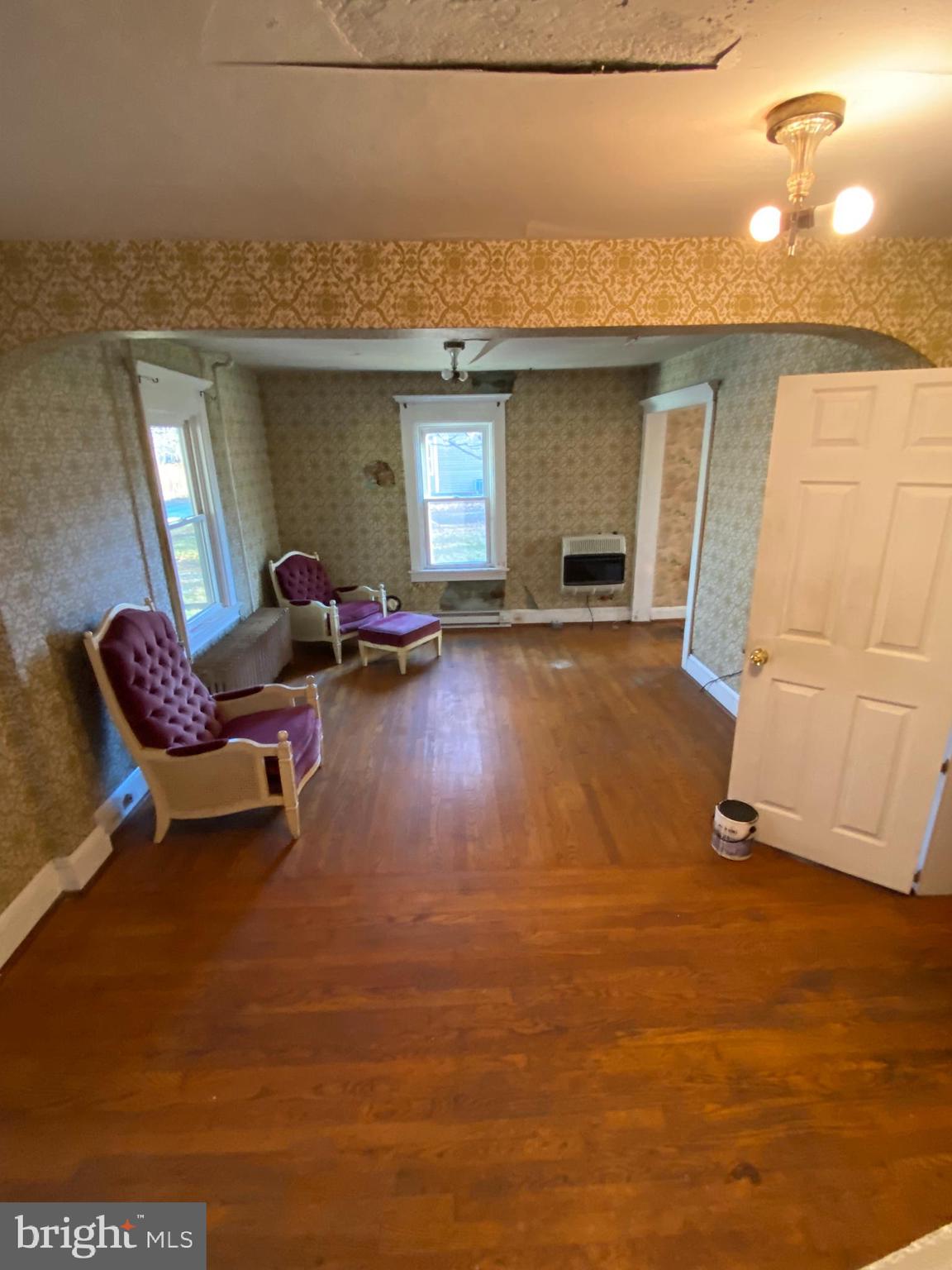 SUMMIT POINT - Residential