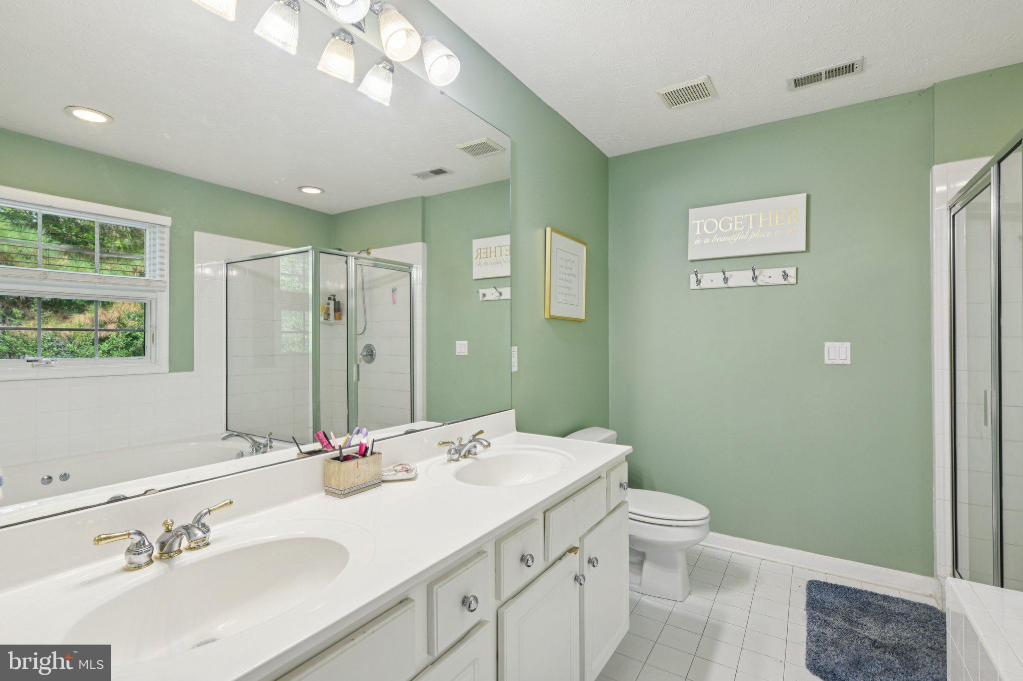 SYCAMORE HOLLOW OF WLDWD - Residential