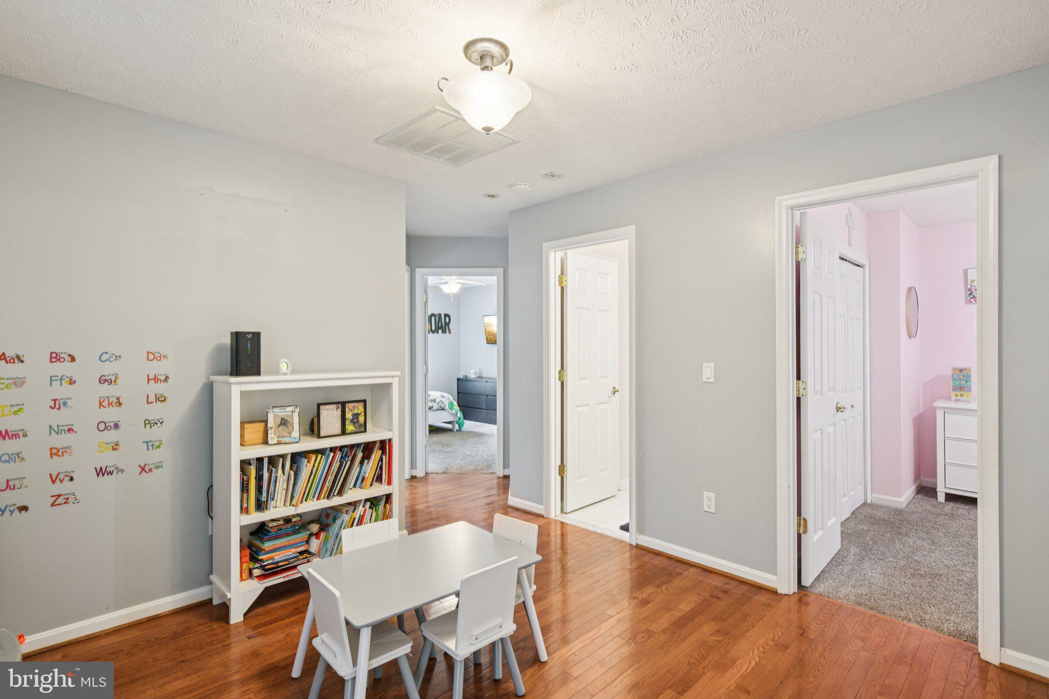 SYCAMORE HOLLOW OF WLDWD - Residential