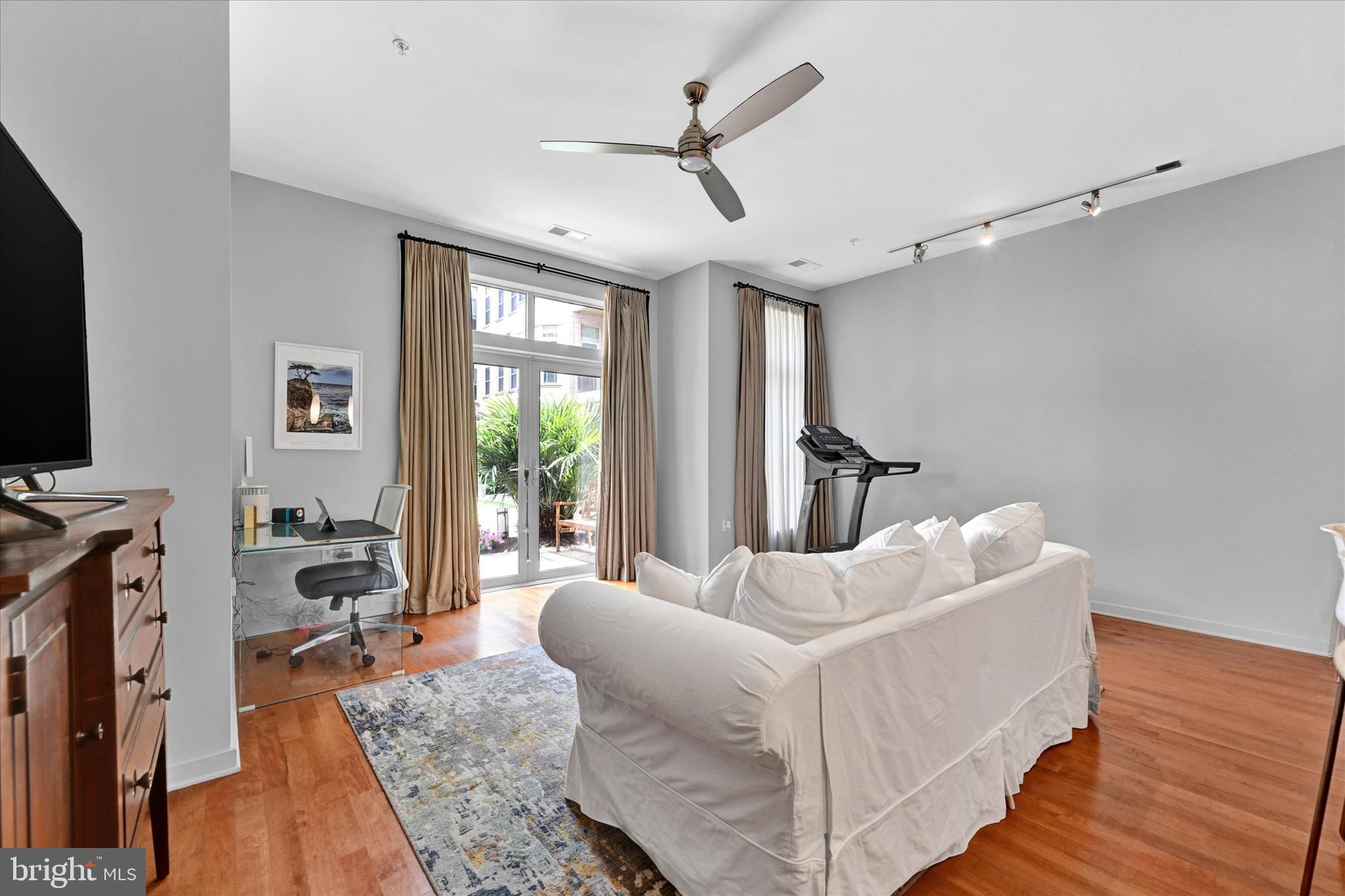 BELVEDERE - Residential Lease