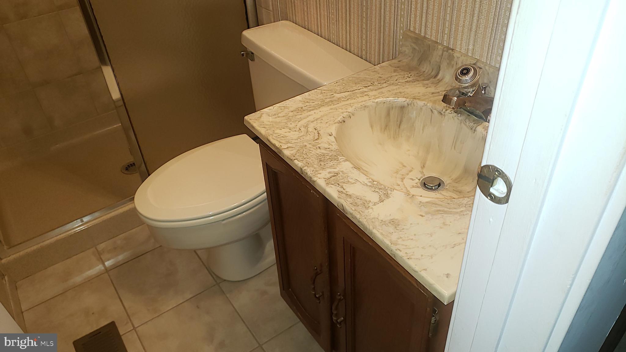 PERRY HALL - Residential