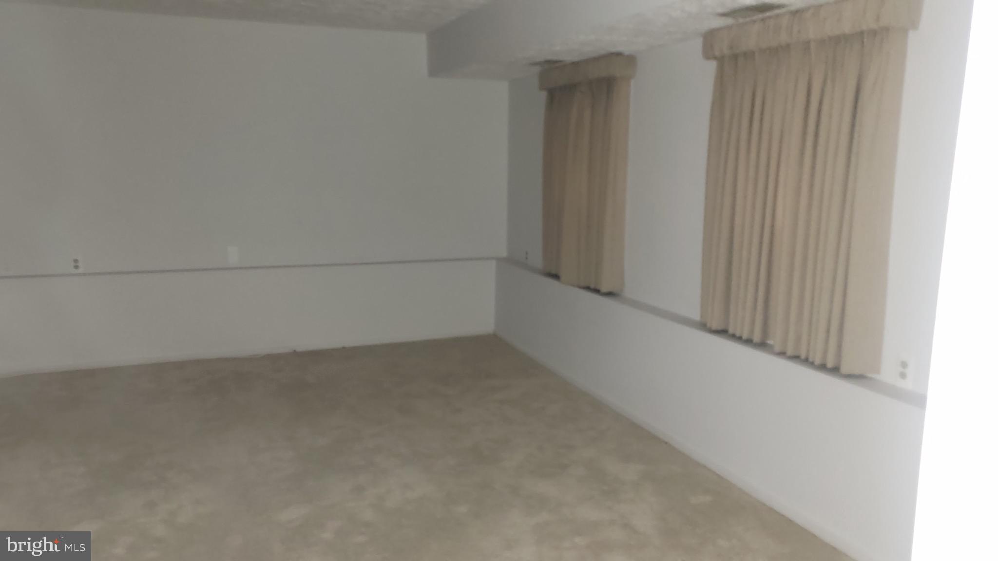 PERRY HALL - Residential