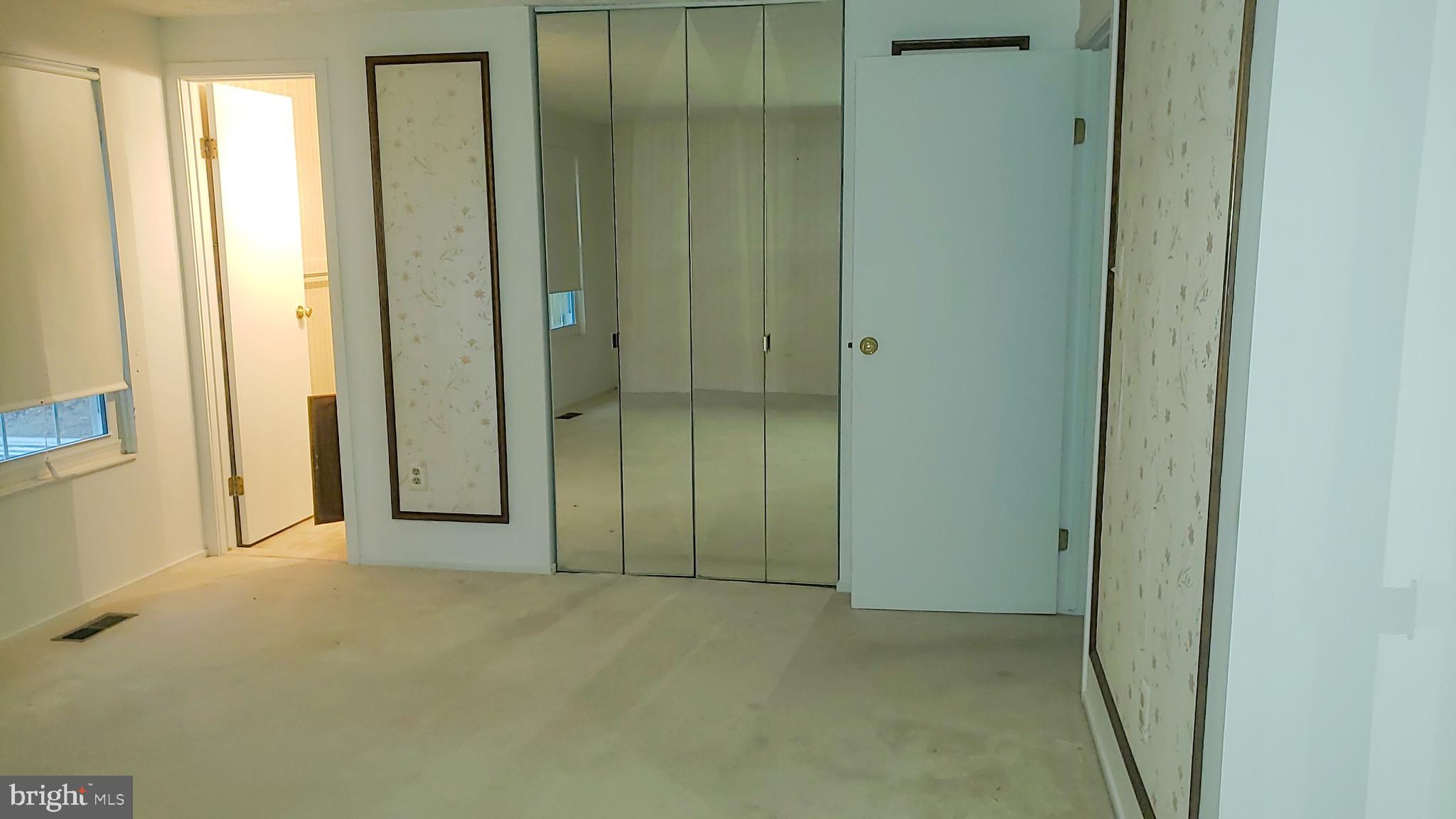 PERRY HALL - Residential