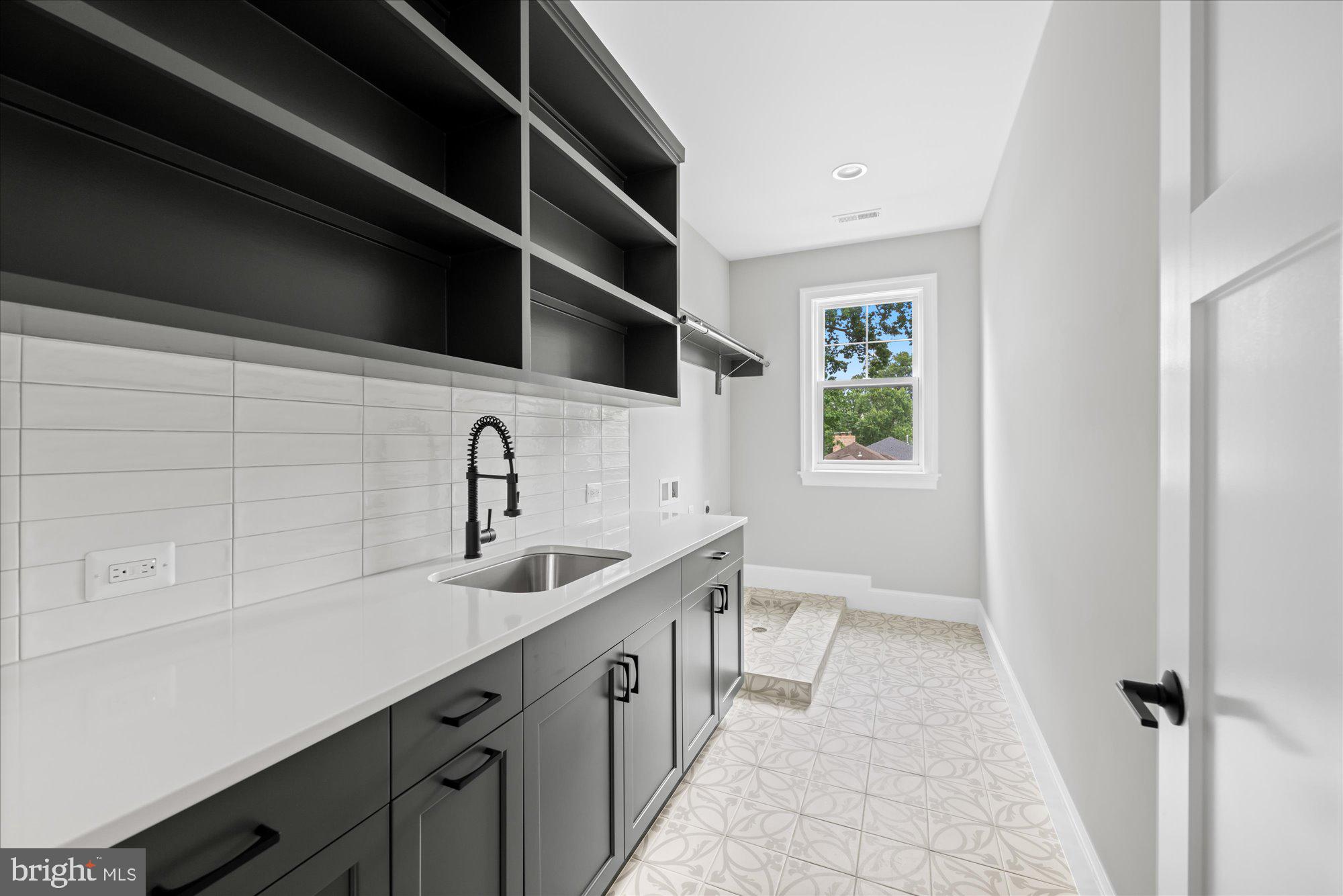 KENT GARDENS - Residential