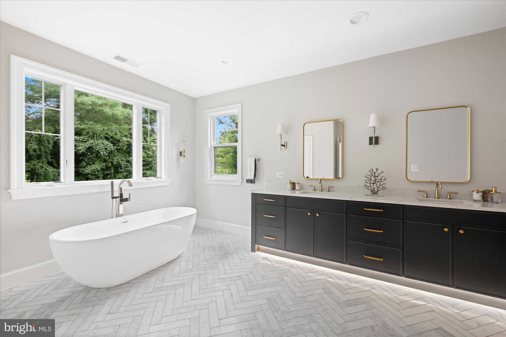 KENT GARDENS - Residential