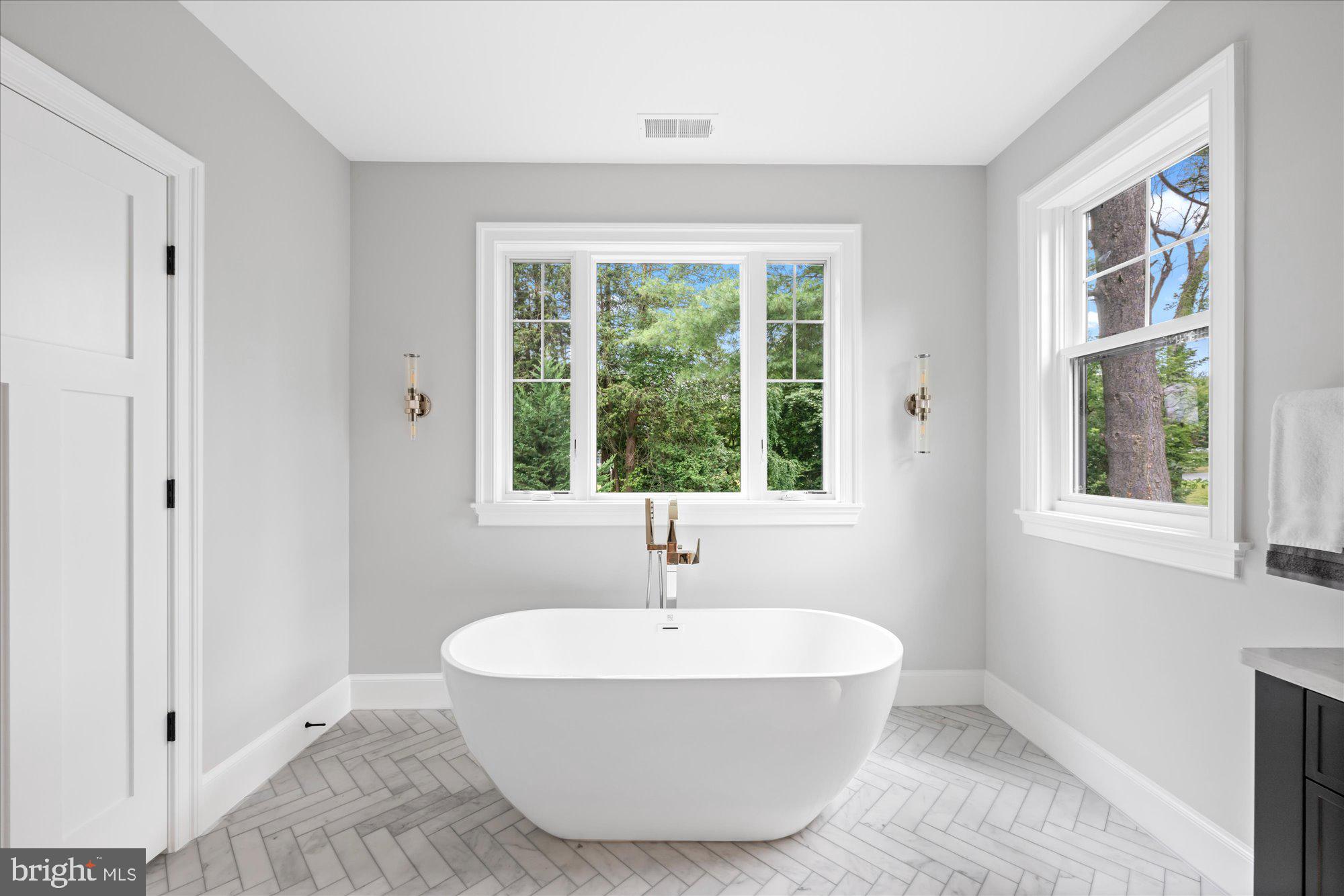 KENT GARDENS - Residential