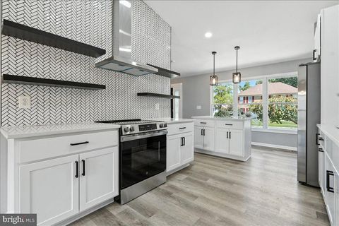 1697 BARRISTER COURT CROFTON MD 21114