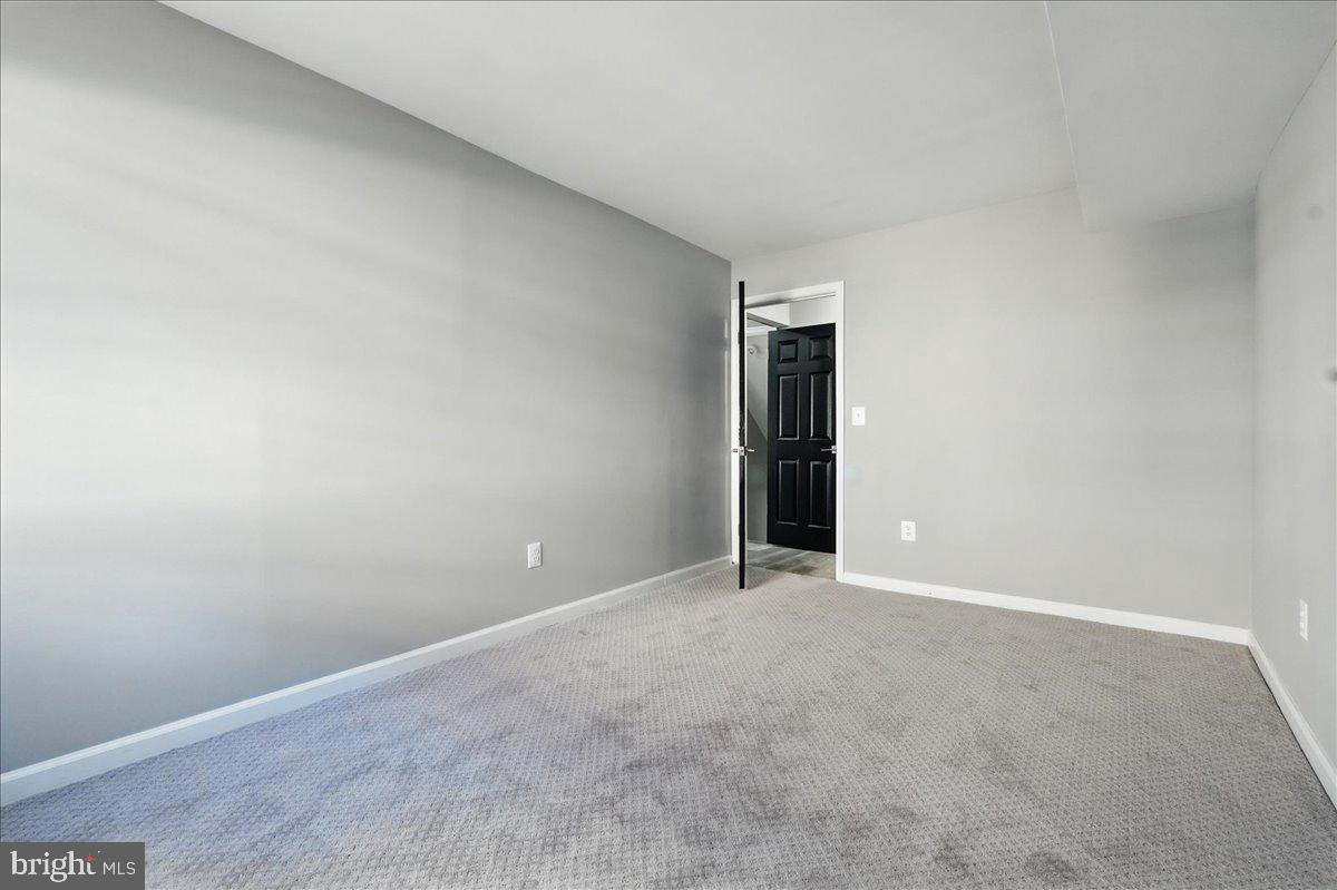 STONEGATE VILLAGE - Residential