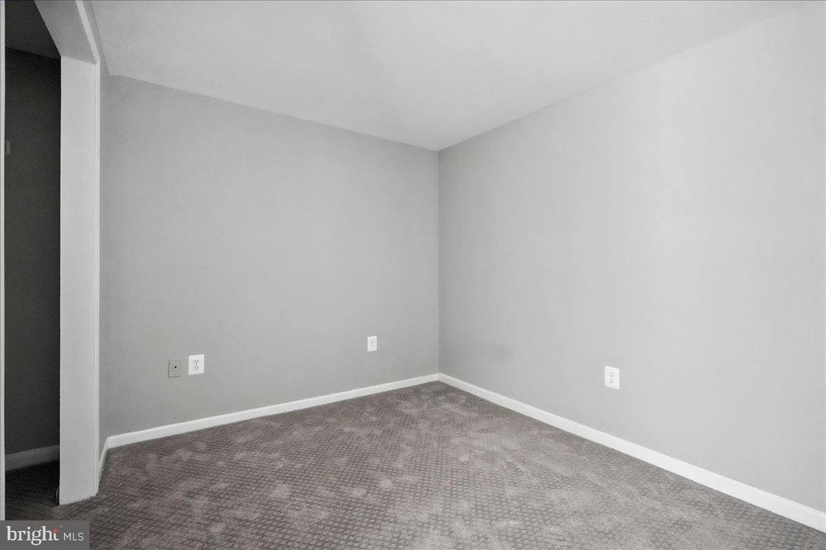 STONEGATE VILLAGE - Residential