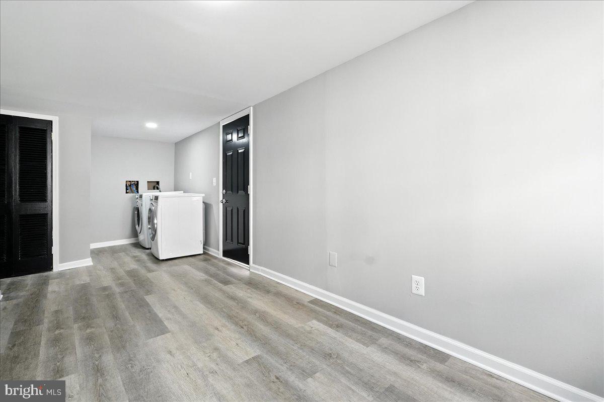 STONEGATE VILLAGE - Residential