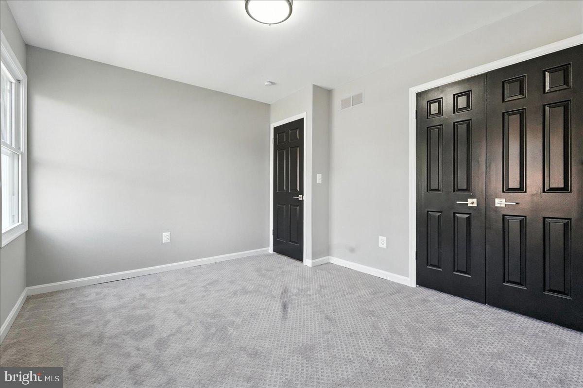 STONEGATE VILLAGE - Residential