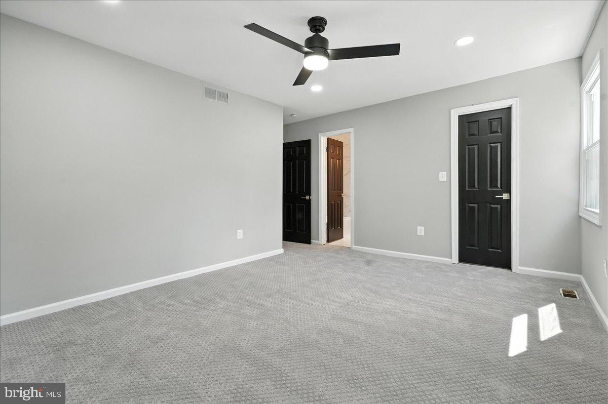 STONEGATE VILLAGE - Residential