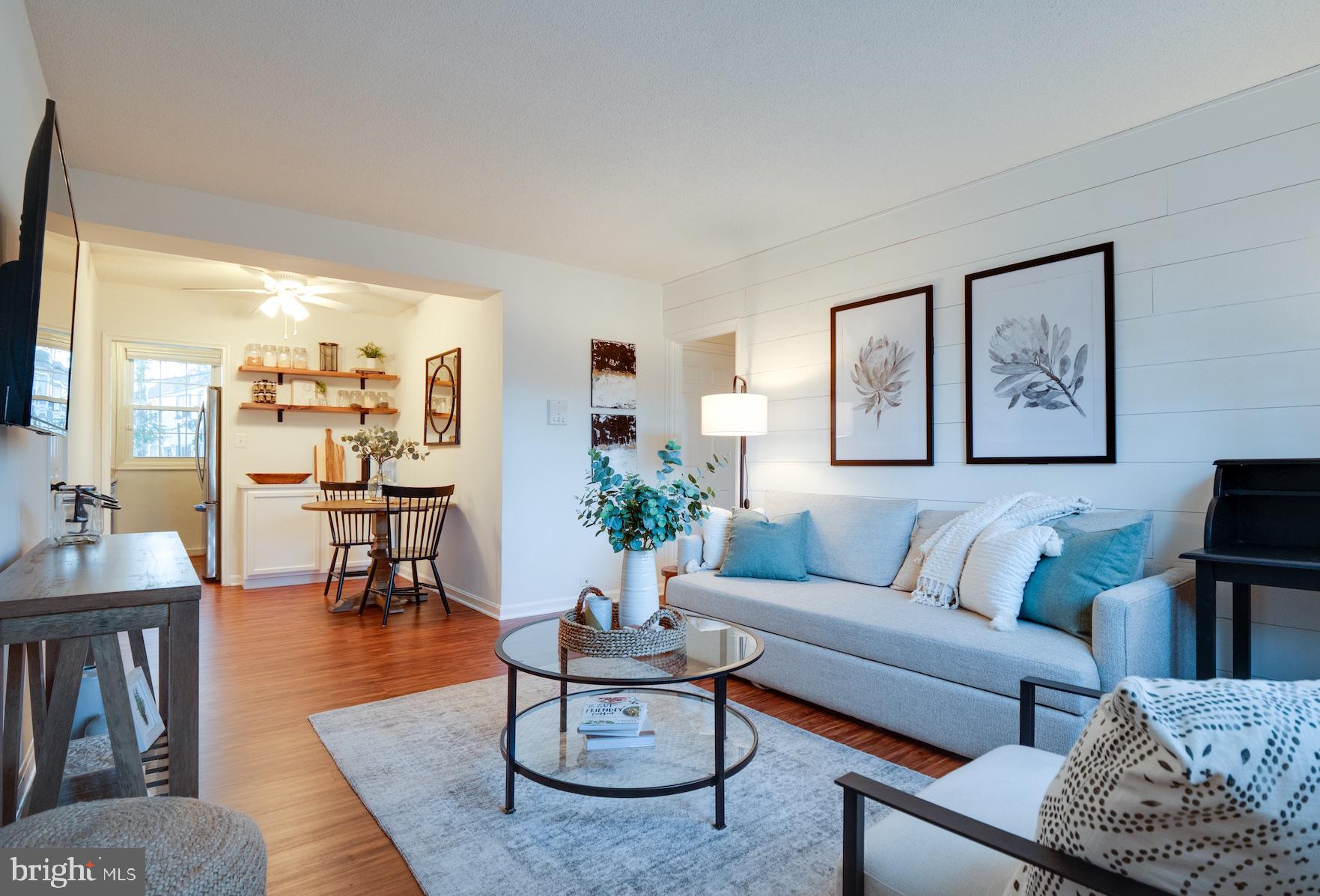 ARLINGTON OAKS - Residential