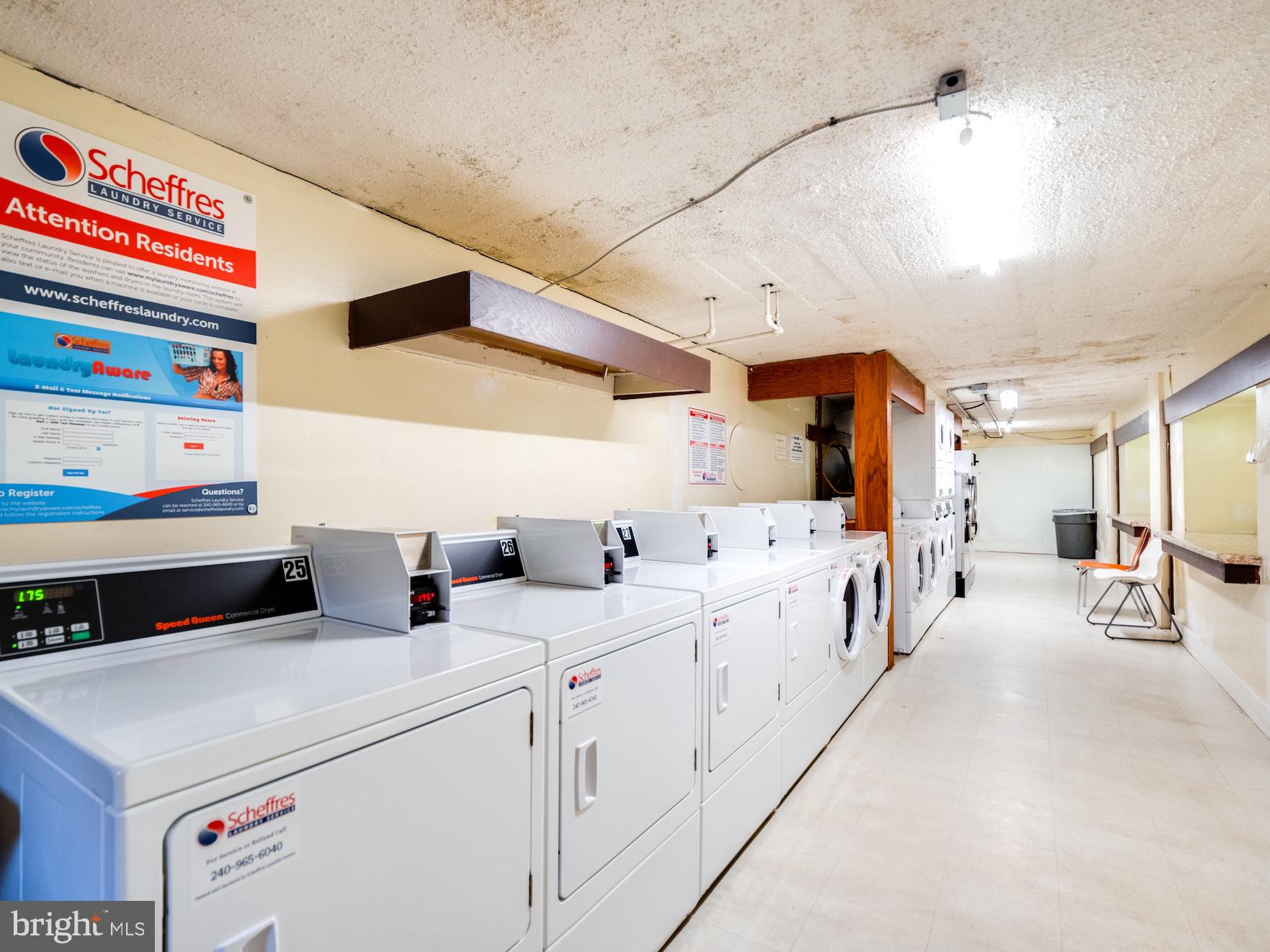 ARLINGTON OAKS - Residential