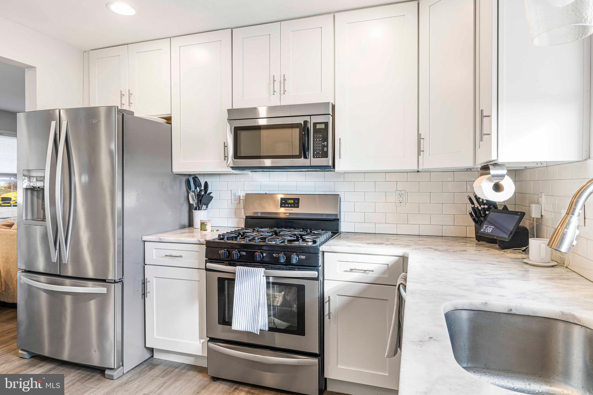 ABINGTON WOODS - Residential