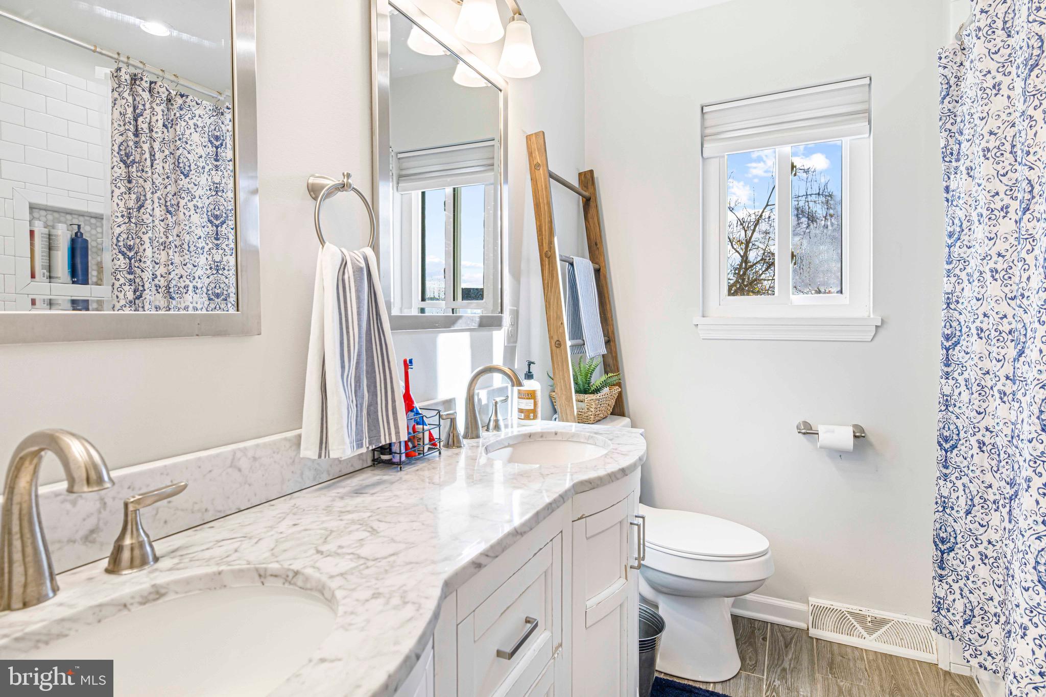 ABINGTON WOODS - Residential