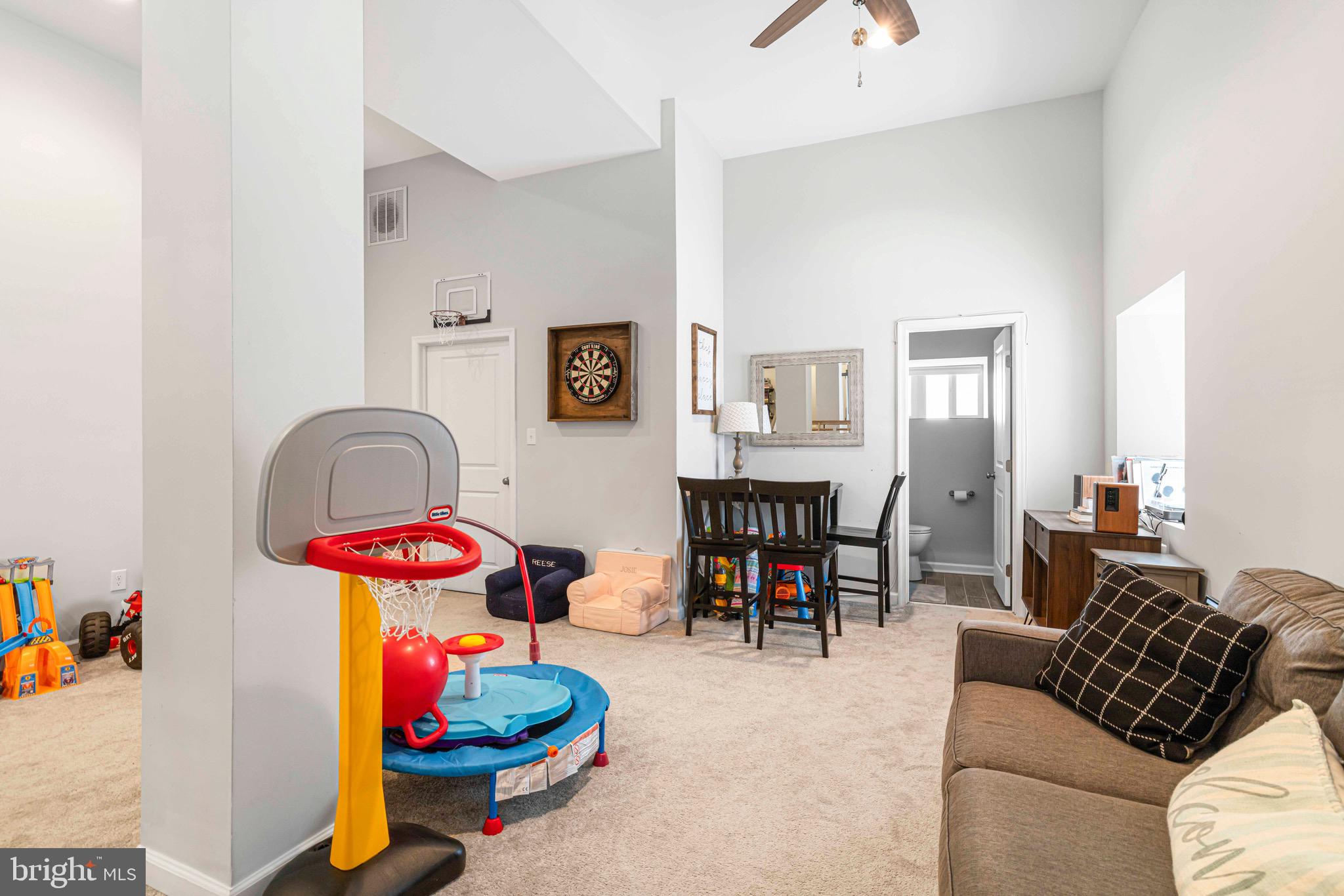 ABINGTON WOODS - Residential