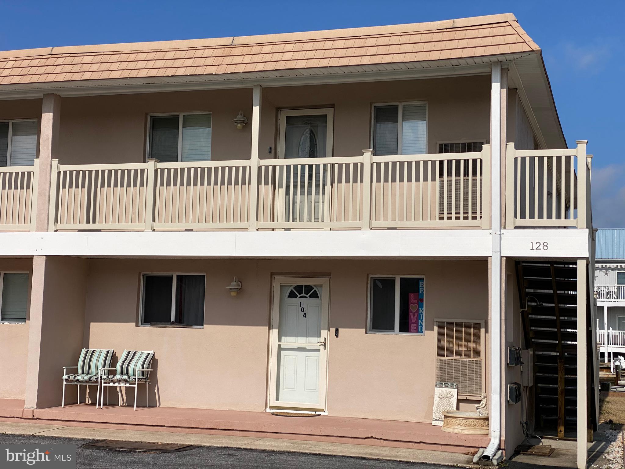 CAINE HARBOR MILE - Residential