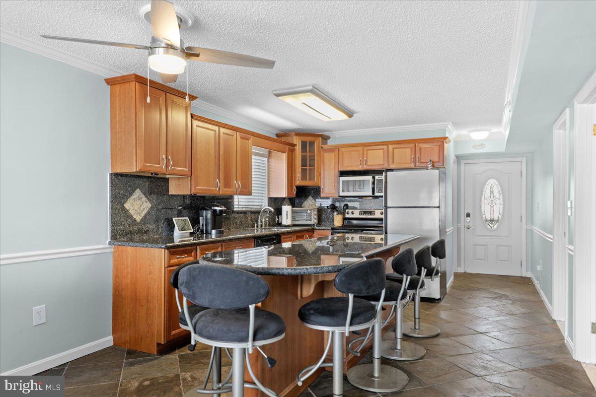 CAINE HARBOR MILE - Residential