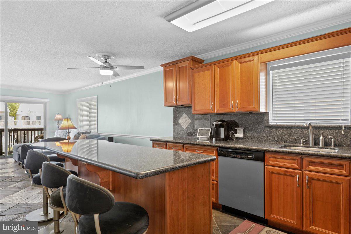 CAINE HARBOR MILE - Residential