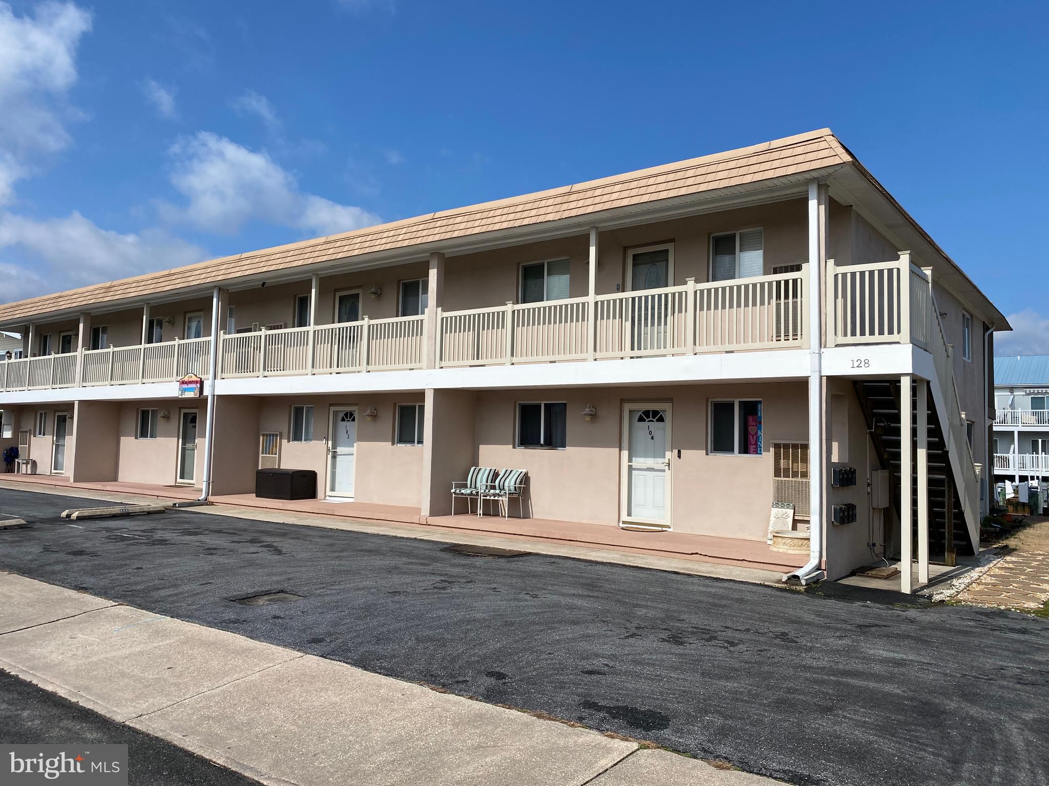 CAINE HARBOR MILE - Residential