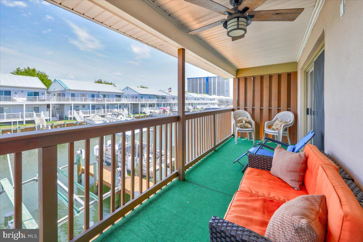 CAINE HARBOR MILE - Residential