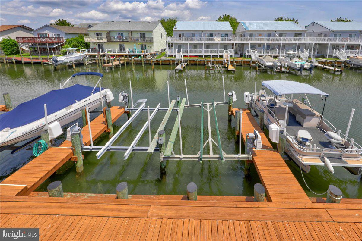 CAINE HARBOR MILE - Residential